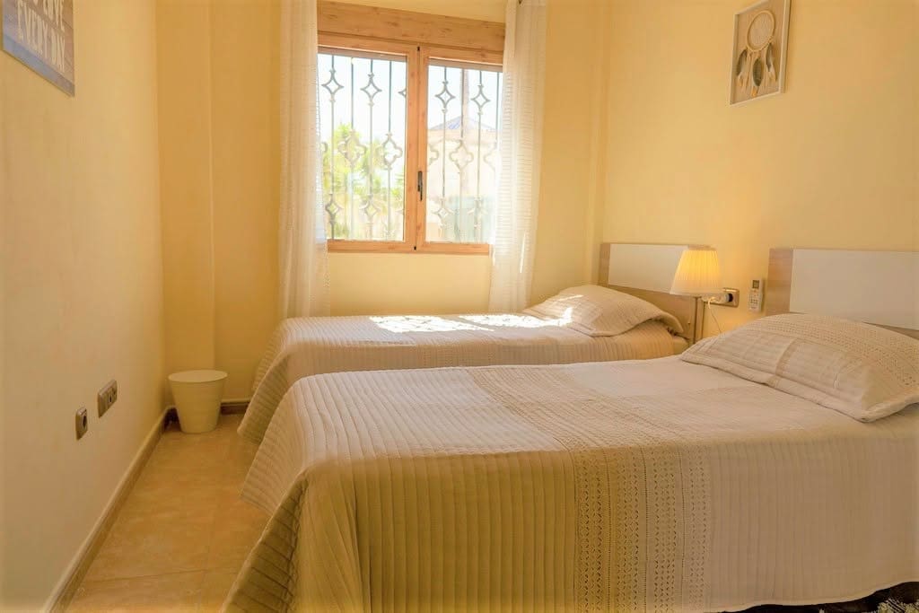 3 bedroom Villa for sale in Filipinas with pool - € 390,000 (Ref: 10161216)