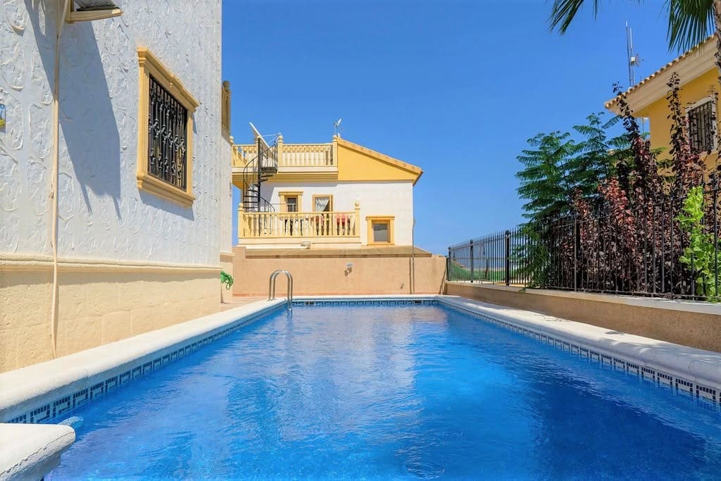 3 bedroom Villa for sale in Filipinas with pool - € 390,000 (Ref: 10161216)