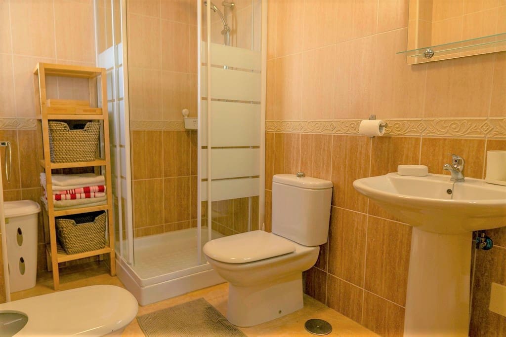 3 bedroom Villa for sale in Filipinas with pool - € 390,000 (Ref: 10161216)