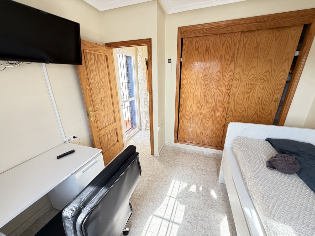 3 bedroom Villa for sale in Villamartin with pool garage - € 364,995 (Ref: 10168391)
