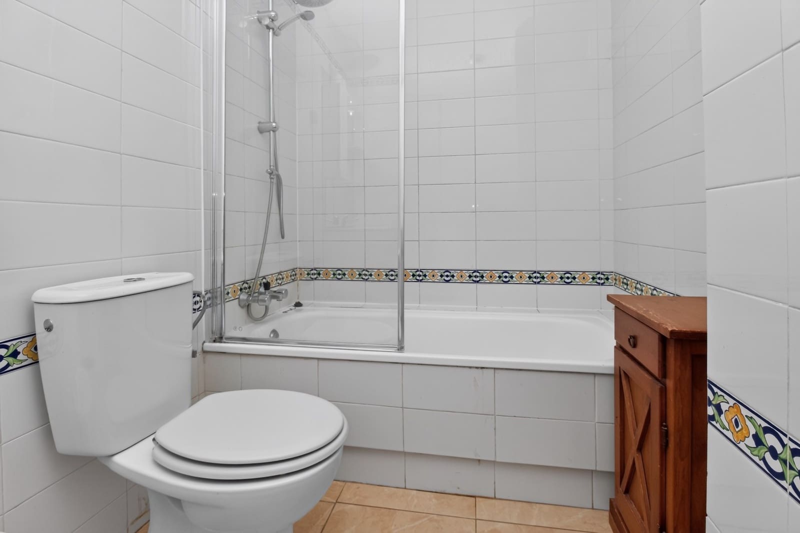Apartamento de 2 habitaciones en Villamartin en venta con piscina - 159.950 € (Ref: 10168398)