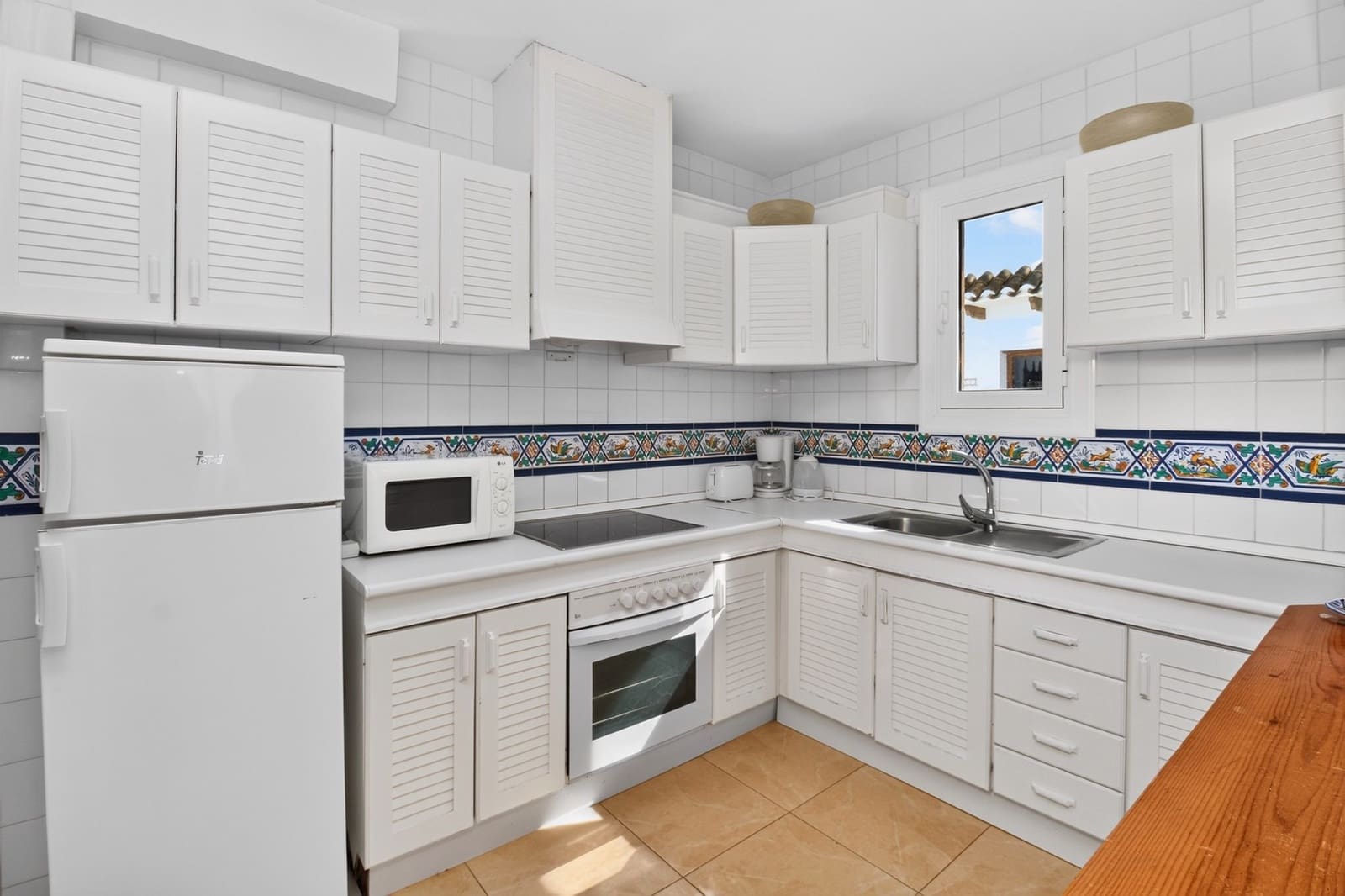 Apartamento de 2 habitaciones en Villamartin en venta con piscina - 159.950 € (Ref: 10168398)