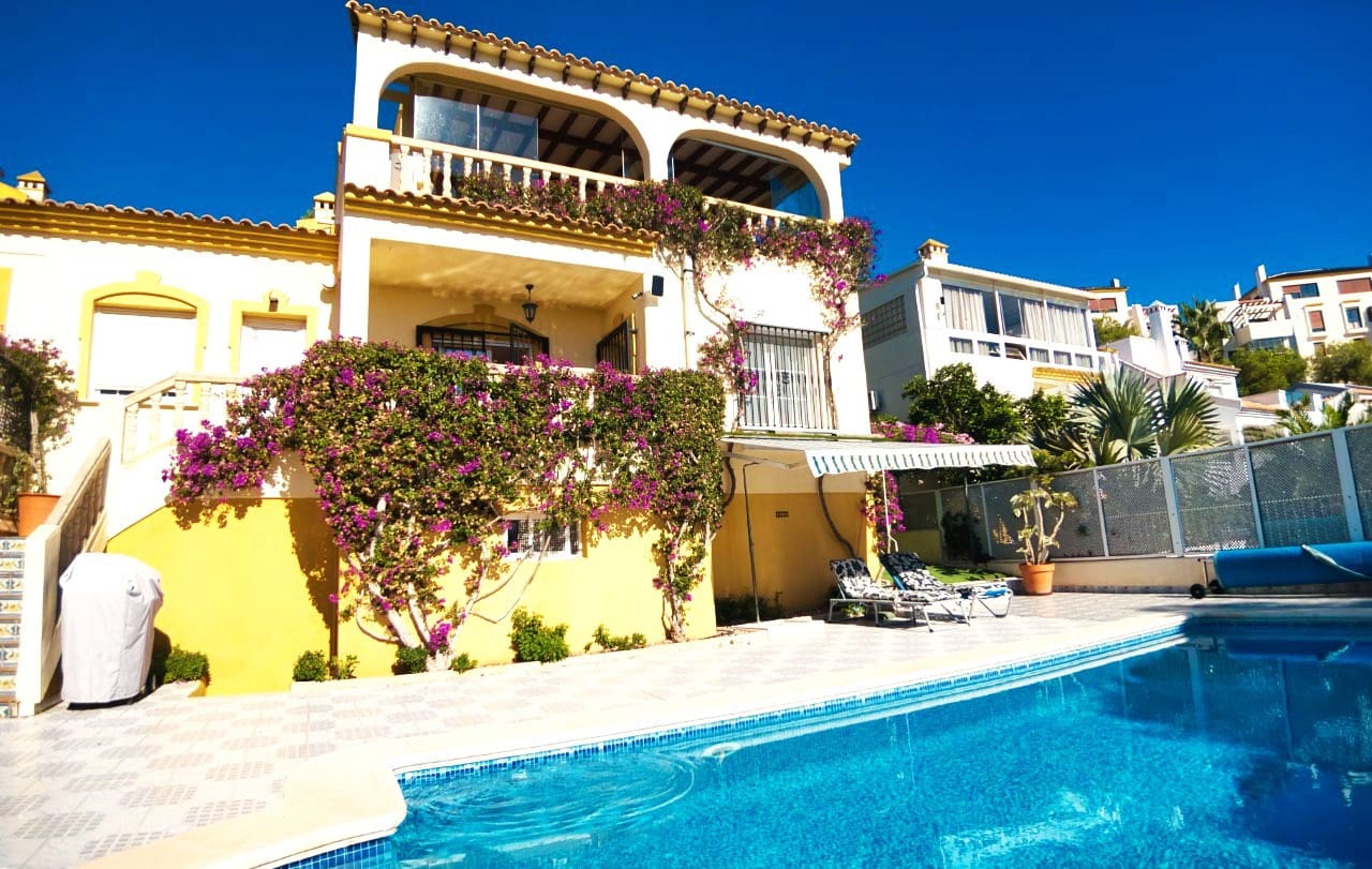3 Zimmer Villa zu verkaufen in Las Ramblas Golf mit Pool Garage - 529.000 € (Ref: 10168400)