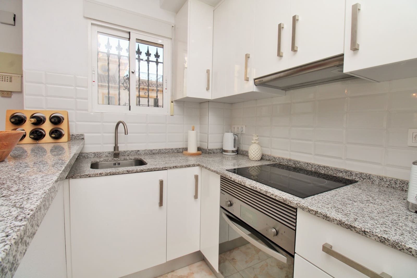 3 soveværelse Byhus til salg i Villamartin med swimmingpool garage - € 219.995 (Ref: 10174528)