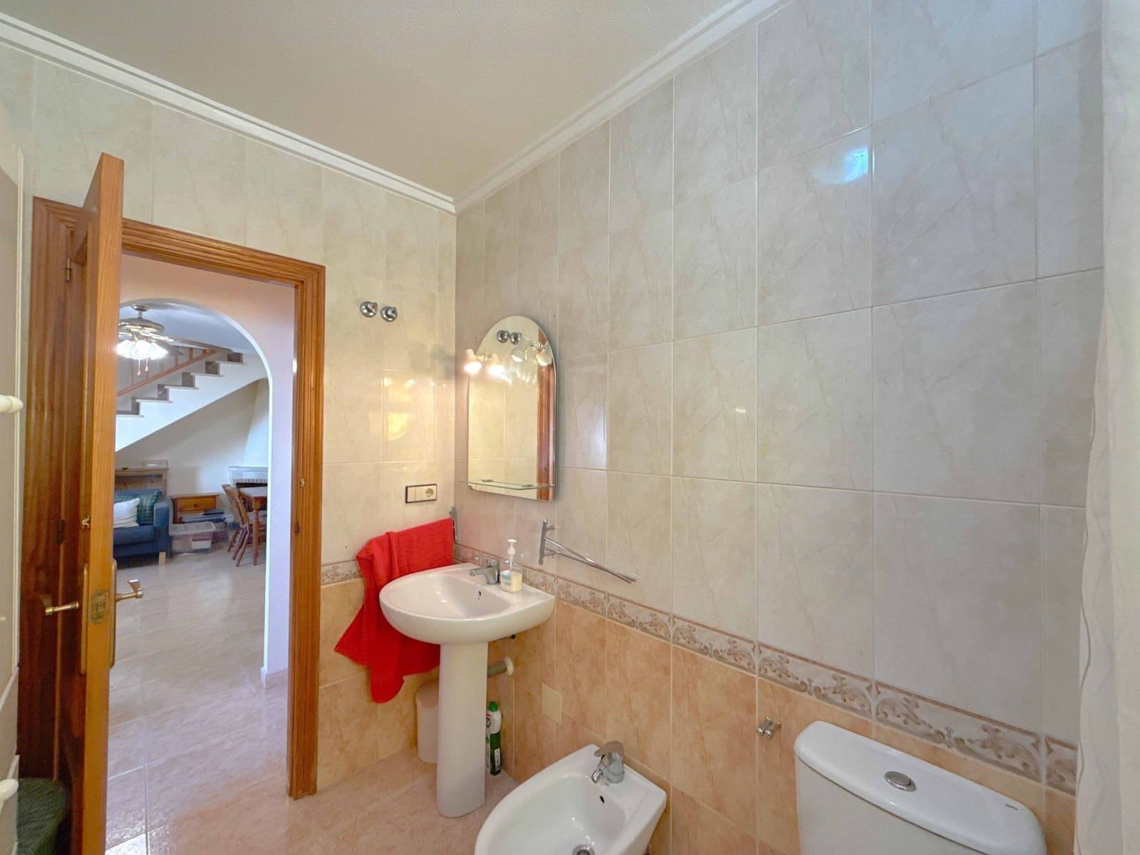 3 soverom Kjedet enebolig til salgs i Orihuela Costa med svømmebasseng garasje - € 239 950 (Ref: 10174532)