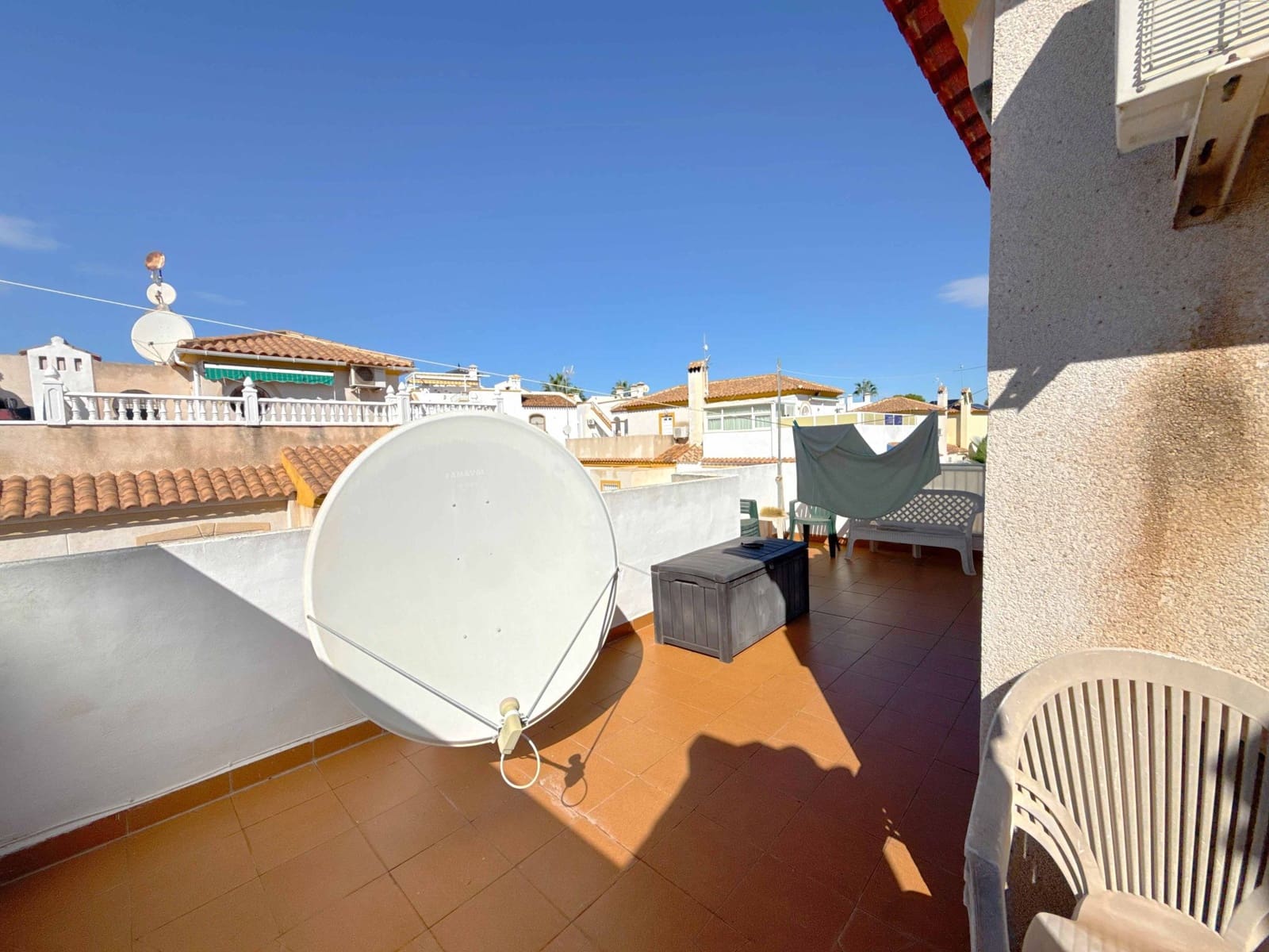 3 soverom Kjedet enebolig til salgs i Orihuela Costa med svømmebasseng garasje - € 239 950 (Ref: 10174532)