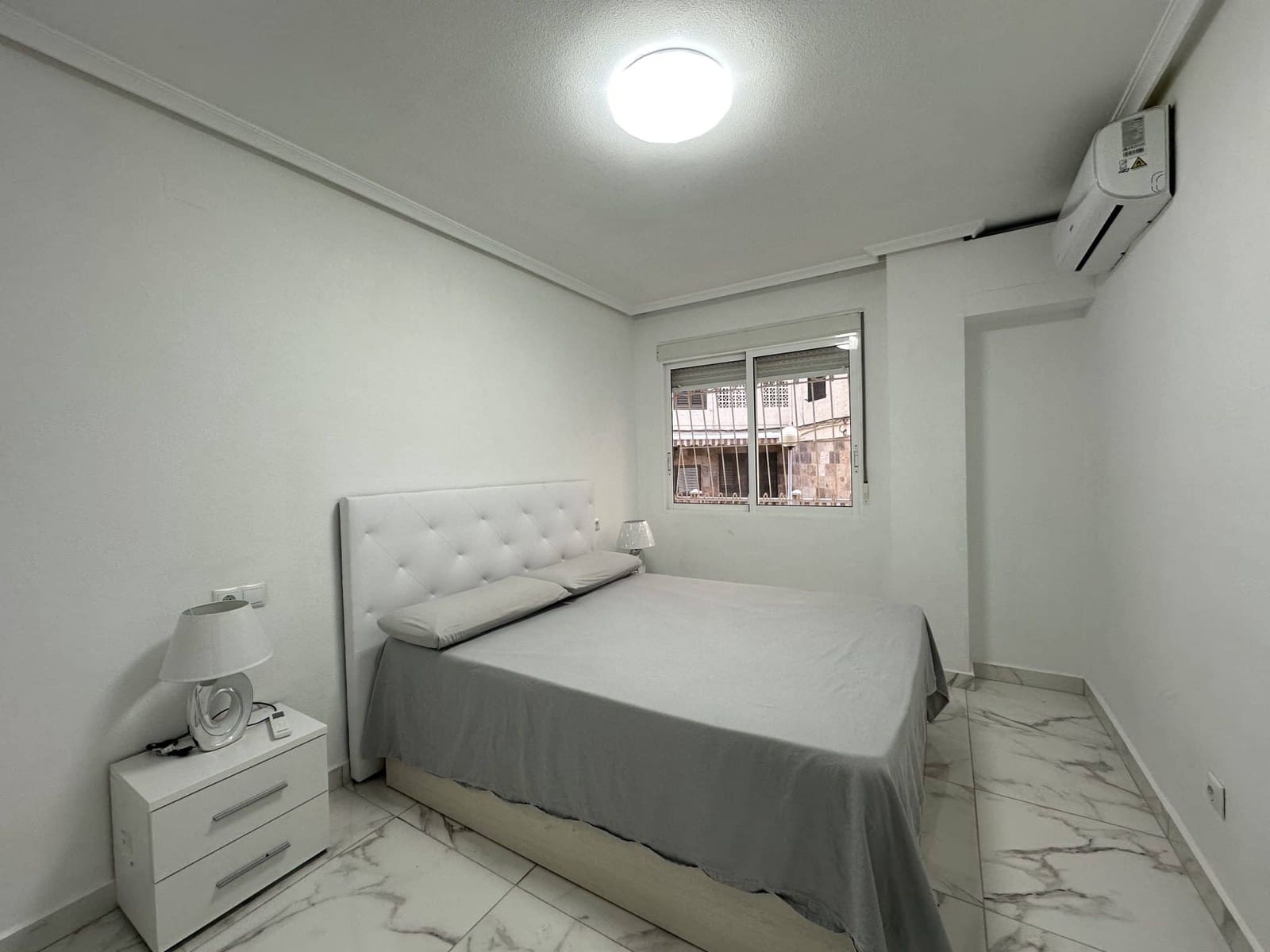 2 soveværelse Lejlighed til salg i Torrevieja - € 184.950 (Ref: 8605526)