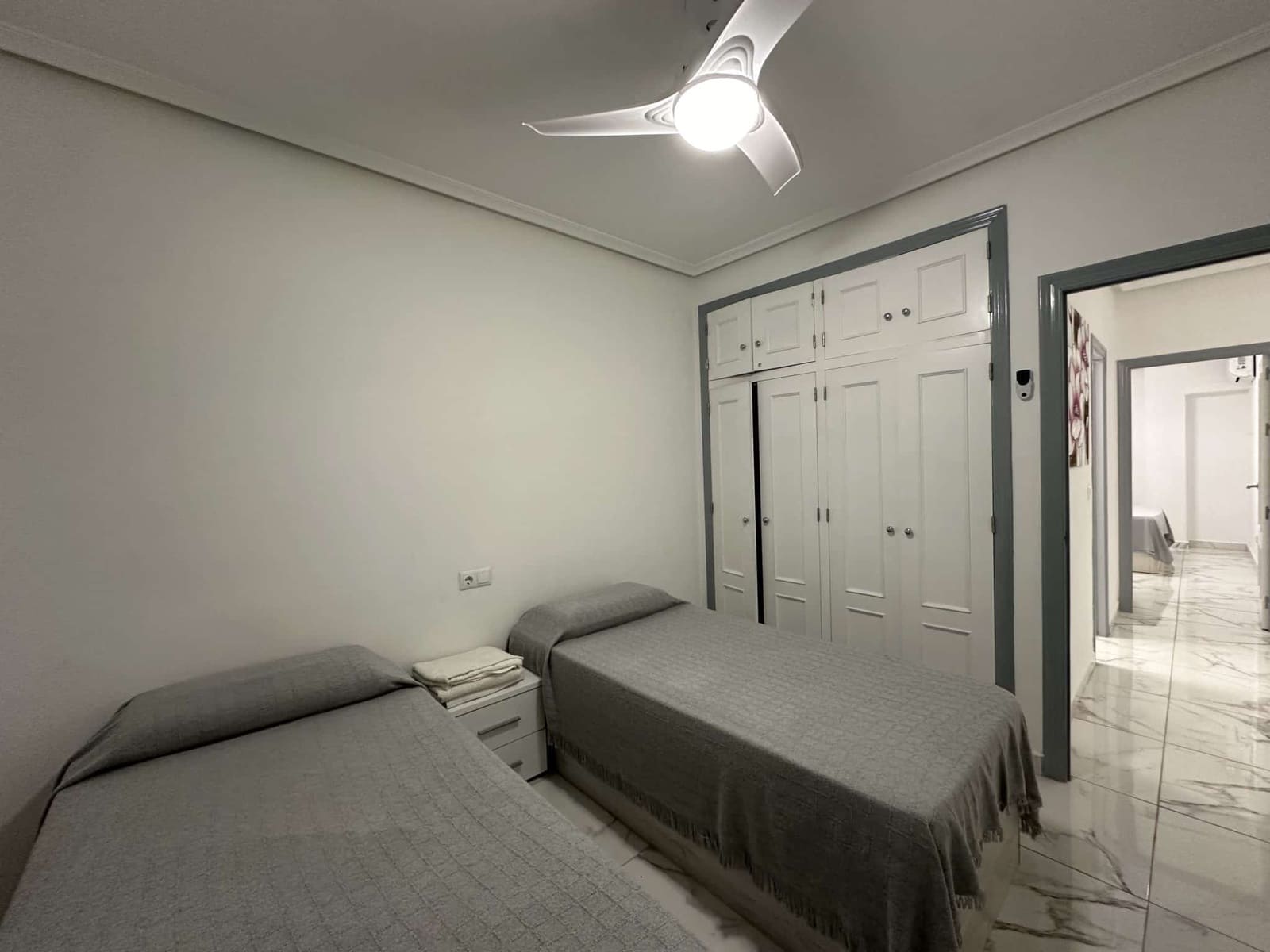 2 soveværelse Lejlighed til salg i Torrevieja - € 184.950 (Ref: 8605526)