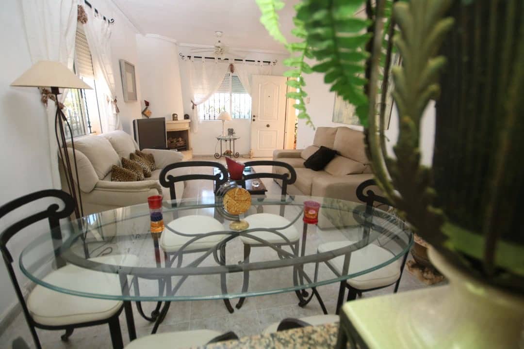 3 soveværelse Villa til salg i Villamartin med swimmingpool garage - € 295.000 (Ref: 8610532)