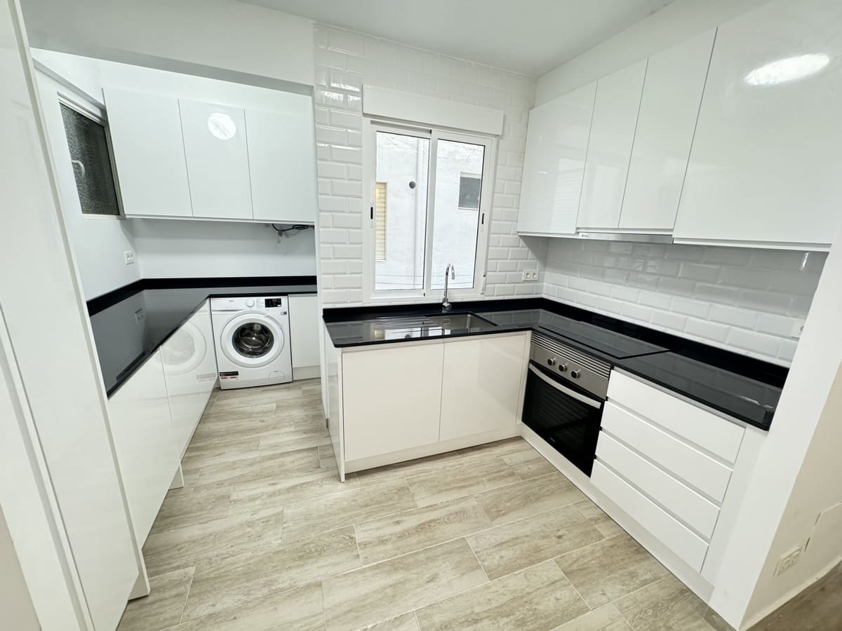 3 Zimmer Apartment zu verkaufen in Torrevieja - 144.995 € (Ref: 9099041)