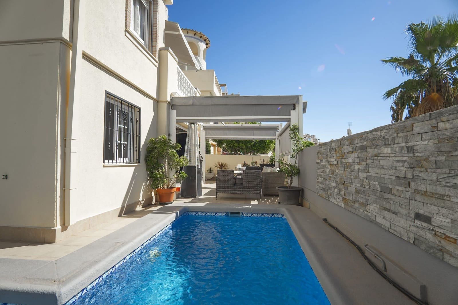 4 bedroom Villa for sale in Las Ramblas Golf with pool - € 345,000 (Ref: 9202384)