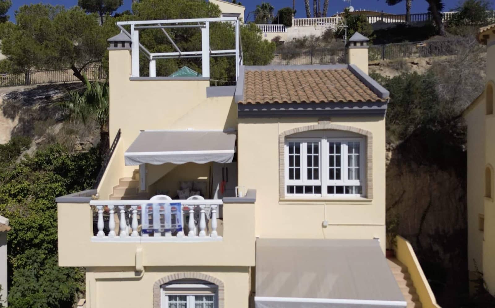 4 bedroom Villa for sale in Las Ramblas Golf with pool - € 345,000 (Ref: 9202384)