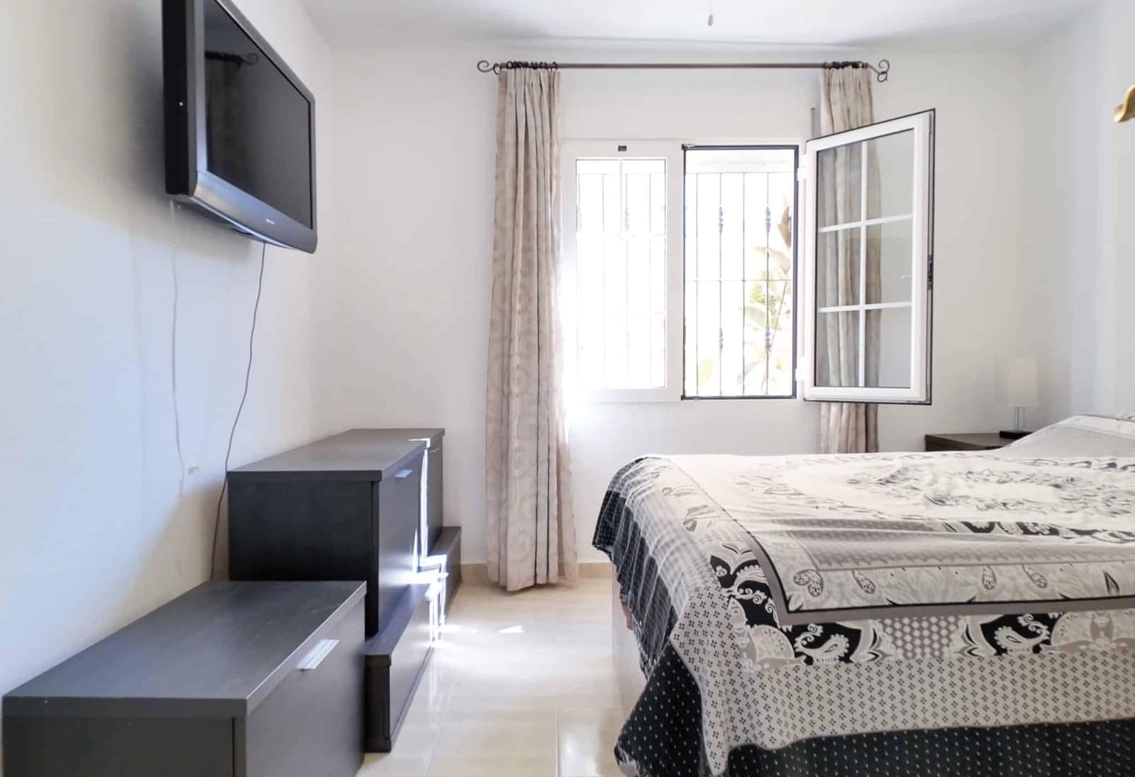 4 bedroom Villa for sale in Las Ramblas Golf with pool - € 345,000 (Ref: 9202384)