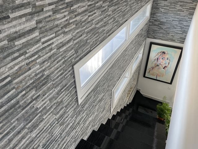 4 bedroom Villa for sale in Los Balcones - € 599,000 (Ref: 9226436)