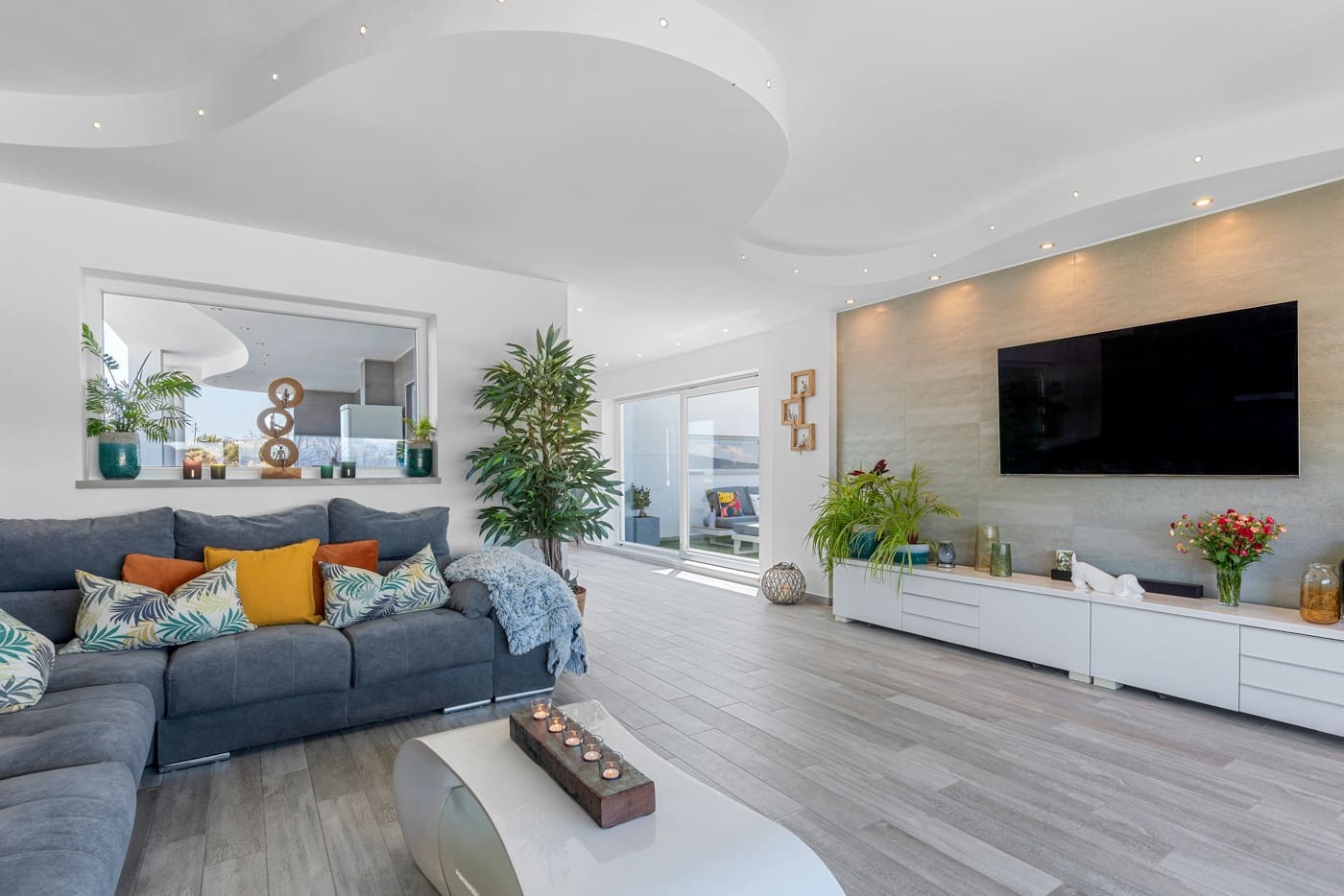 5 bedroom Villa for sale in Torremendo - € 1,695,000 (Ref: 9226440)