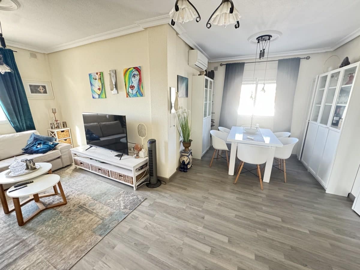 4 makuuhuone Huvila myytävänä paikassa Ciudad Quesada - 590 000 € (Ref: 9226442)