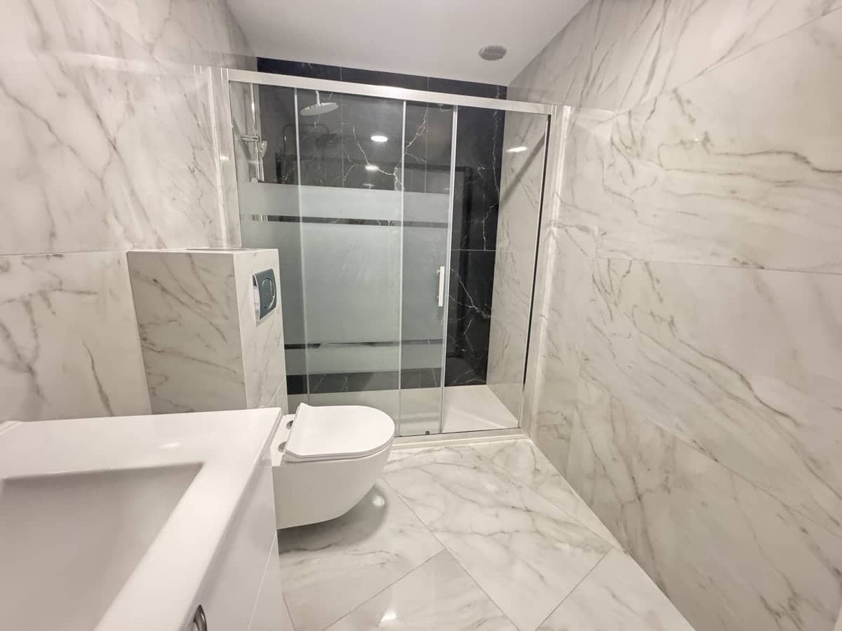 2 bedroom Apartment for sale in Torrevieja - € 285,000 (Ref: 9226444)