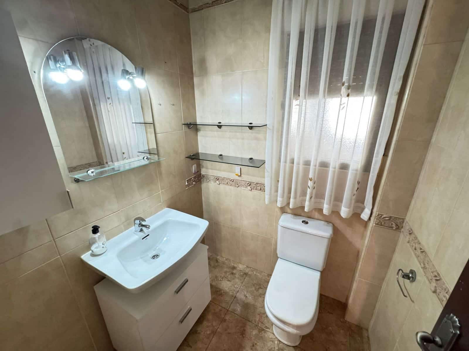 Casa de 3 habitaciones en San Miguel de Salinas en venta - 249.000 € (Ref: 9226449)