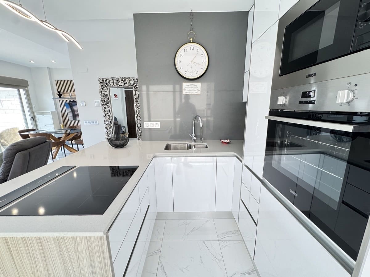 4 soveværelse Villa til salg i Villamartin - € 450.000 (Ref: 9226455)