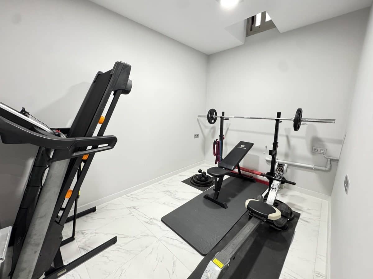 4 soveværelse Villa til salg i Villamartin - € 450.000 (Ref: 9226455)