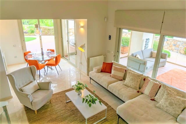 3 bedroom Villa for sale in Las Colinas Golf, Orihuela with pool garage - € 545,000 (Ref: 9239835)