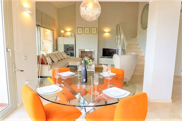 3 bedroom Villa for sale in Las Colinas Golf, Orihuela with pool garage - € 545,000 (Ref: 9239835)