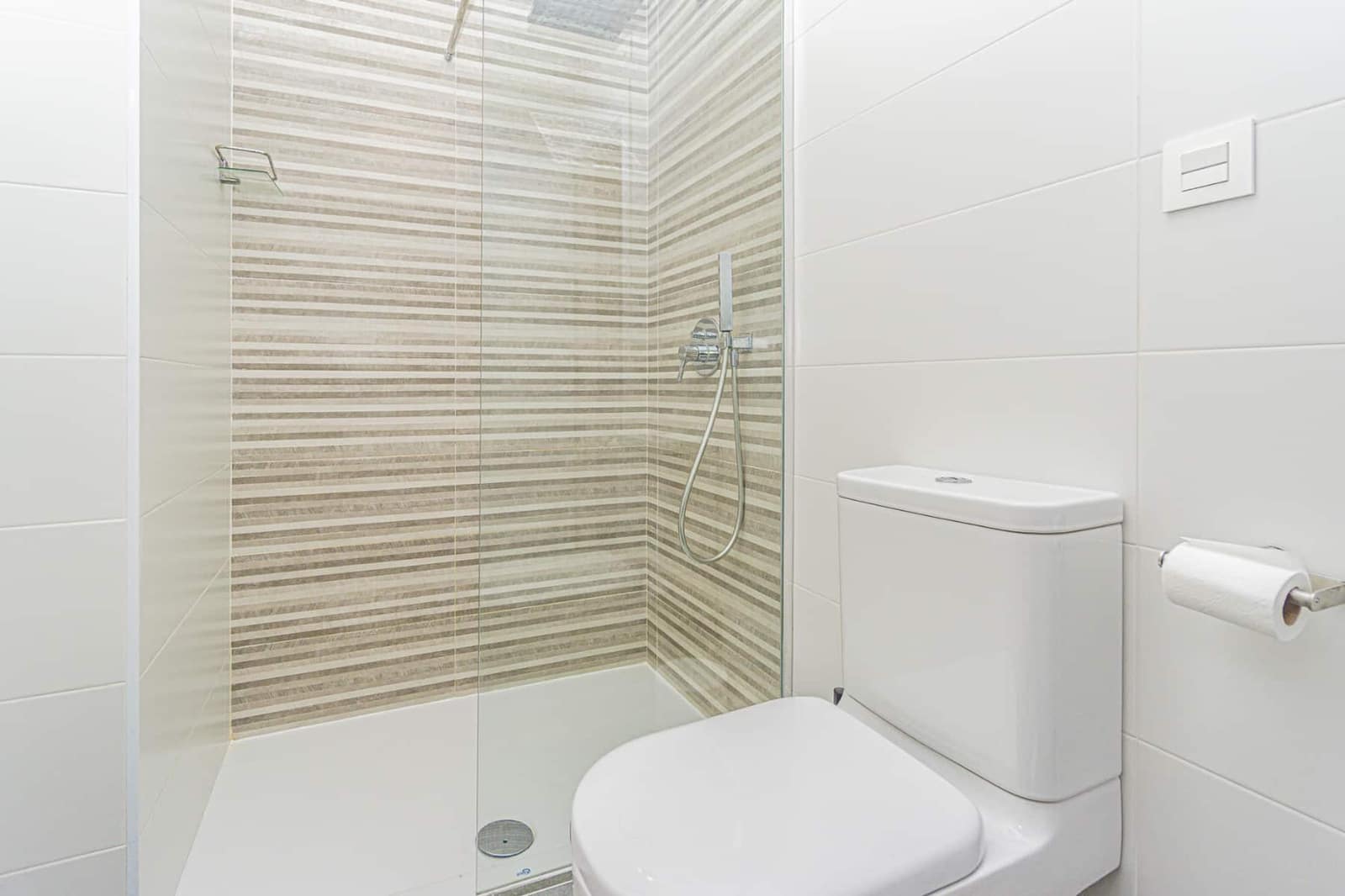 2 bedroom Apartment for sale in Dehesa de Campoamor with pool - € 219,000 (Ref: 9297159)