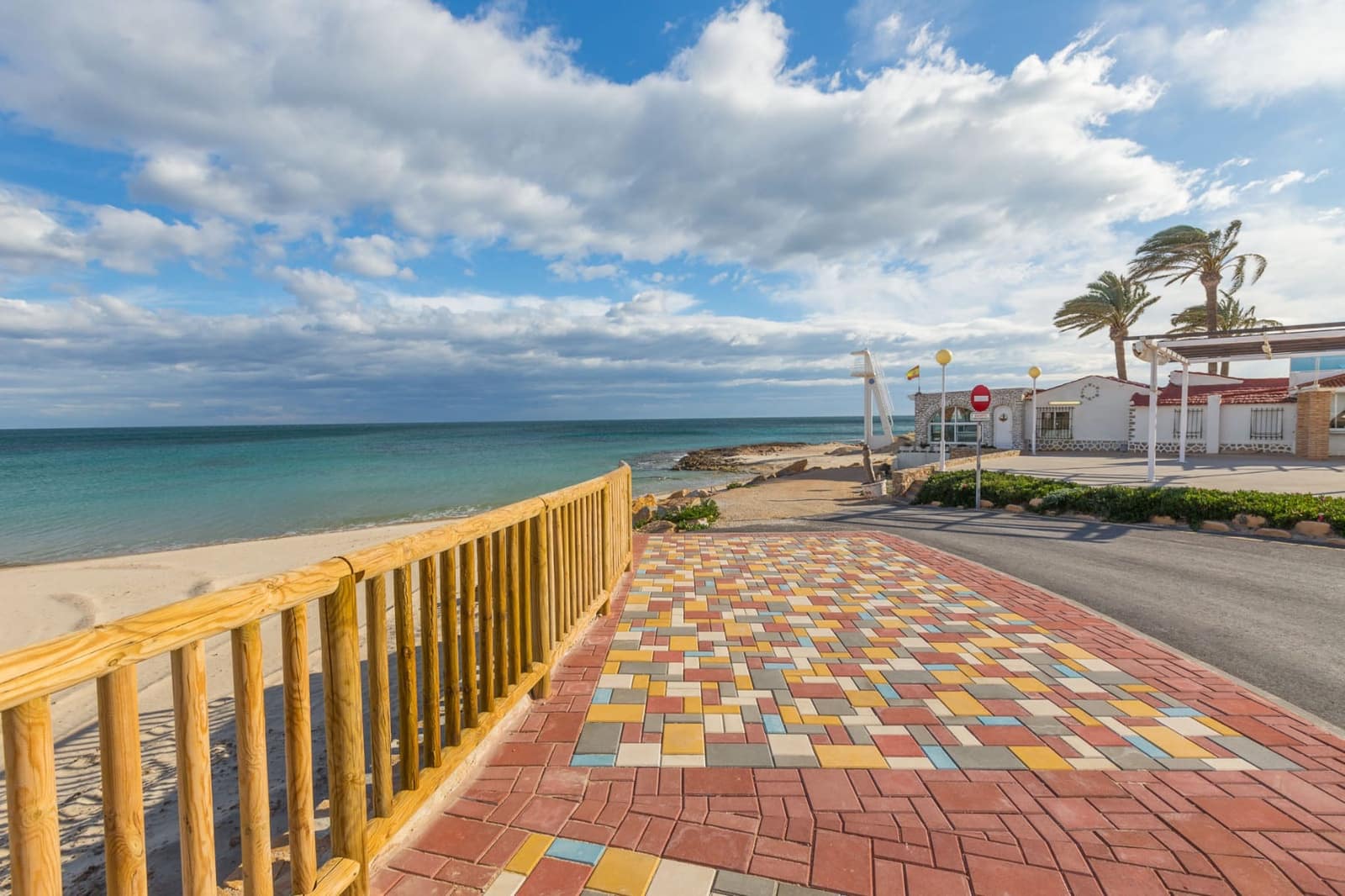 2 bedroom Apartment for sale in Dehesa de Campoamor with pool - € 219,000 (Ref: 9297159)