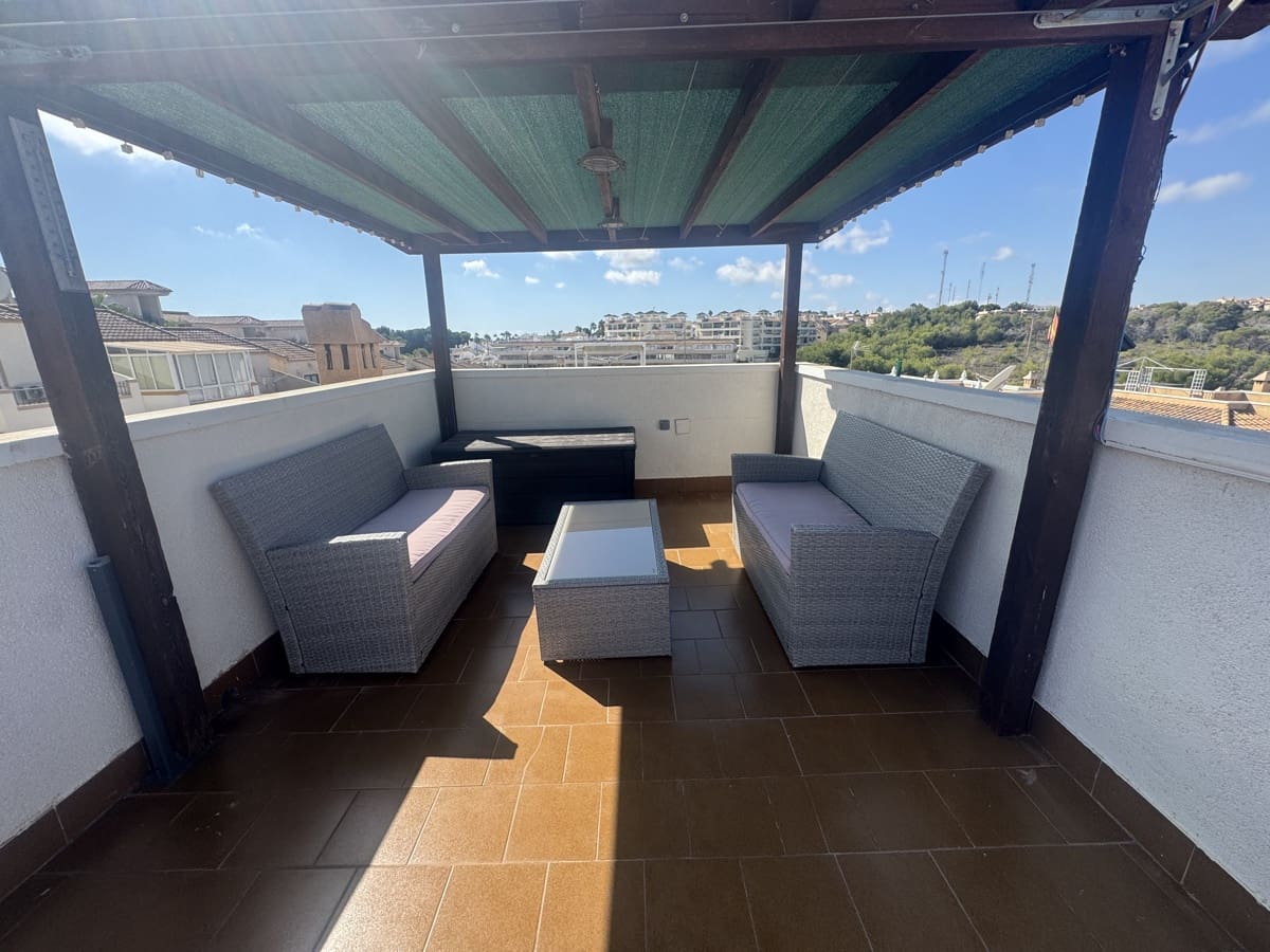 4 quarto Moradia para venda em Villamartin - 379 000 € (Ref: 9297165)