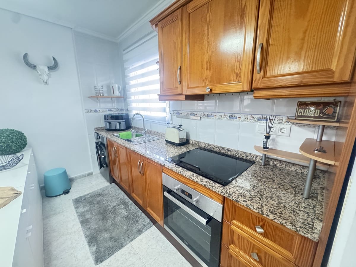 4 quarto Moradia para venda em Villamartin - 379 000 € (Ref: 9297165)