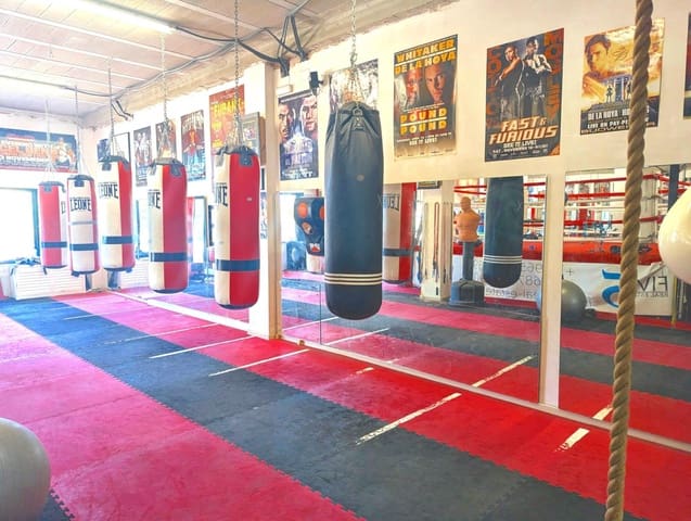 Business for sale in Villamartin, Orihuela - € 50,000 (Ref: 9337798)