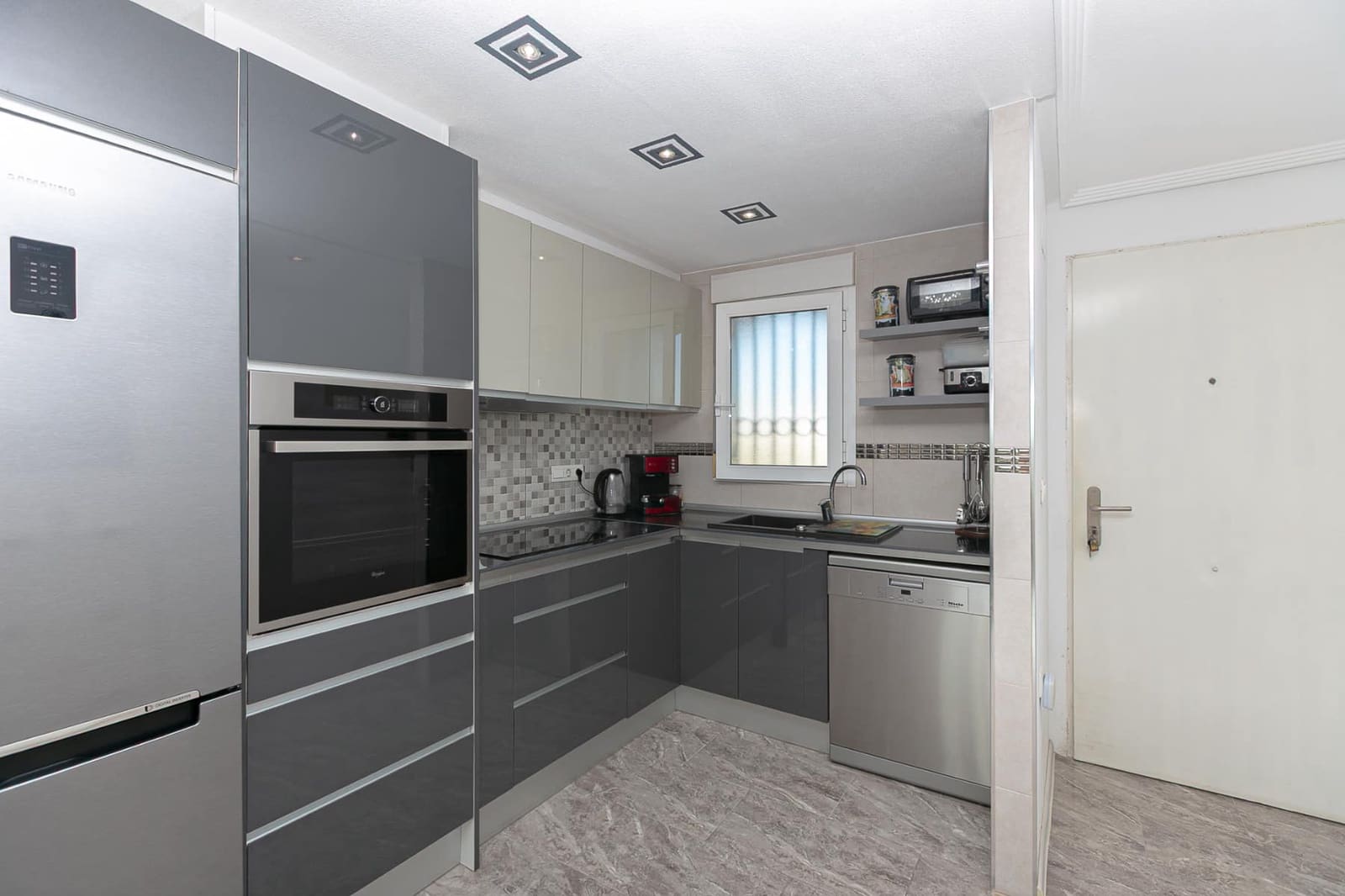 2 soveværelse Lejlighed til salg i Orihuela Costa med swimmingpool - € 198.000 (Ref: 9367255)