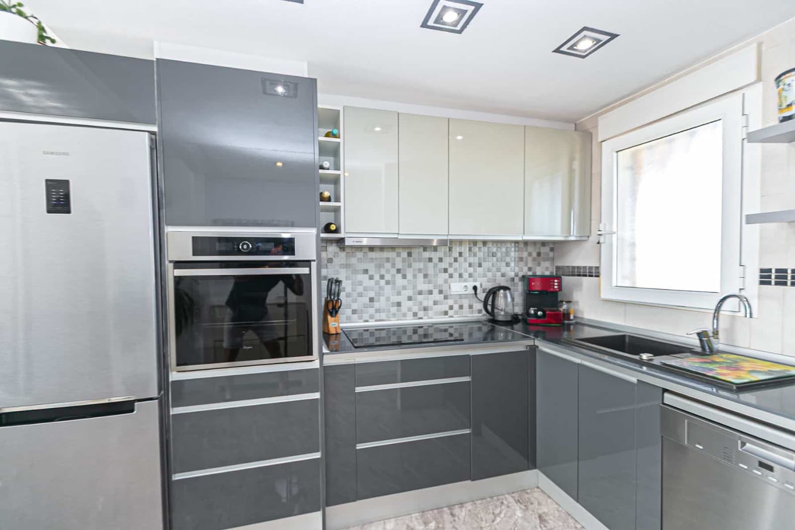 2 soveværelse Lejlighed til salg i Orihuela Costa med swimmingpool - € 198.000 (Ref: 9367255)