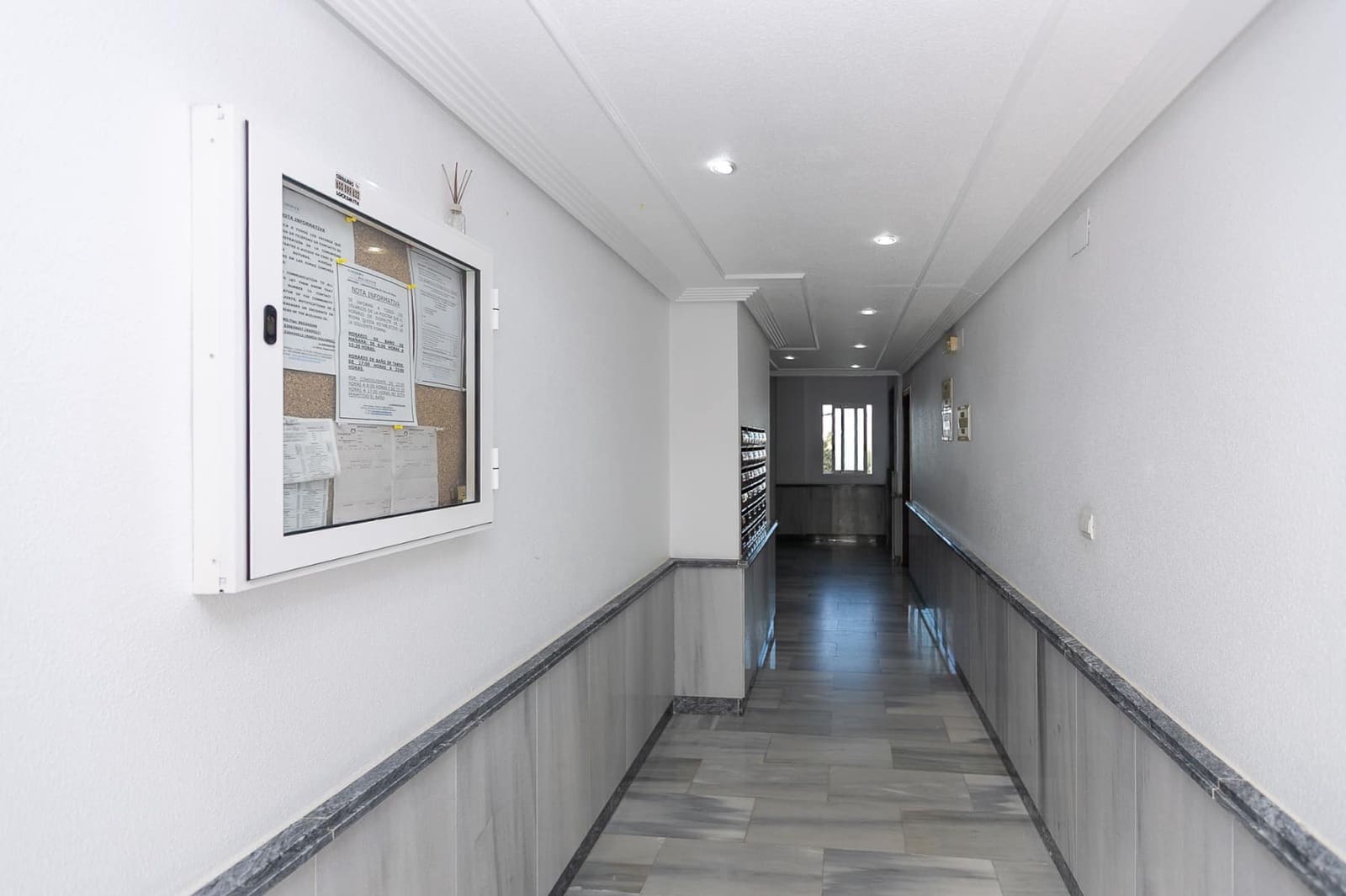 2 soveværelse Lejlighed til salg i Orihuela Costa med swimmingpool - € 198.000 (Ref: 9367255)