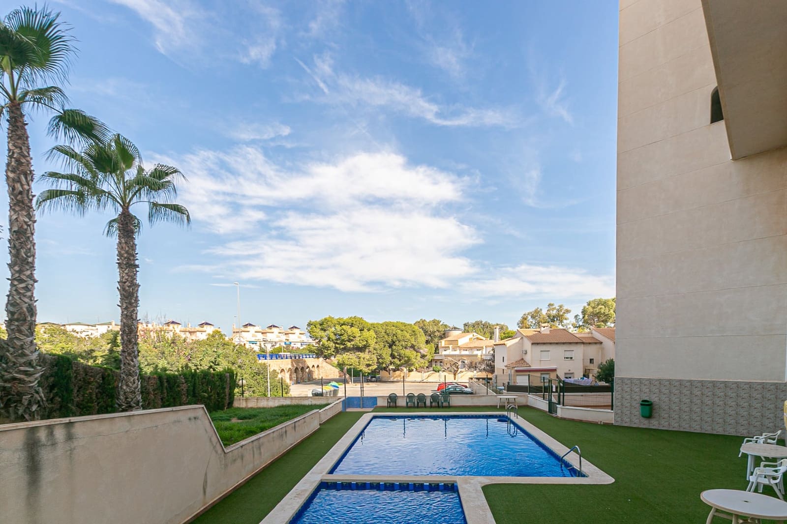 2 soveværelse Lejlighed til salg i Orihuela Costa med swimmingpool - € 198.000 (Ref: 9367255)