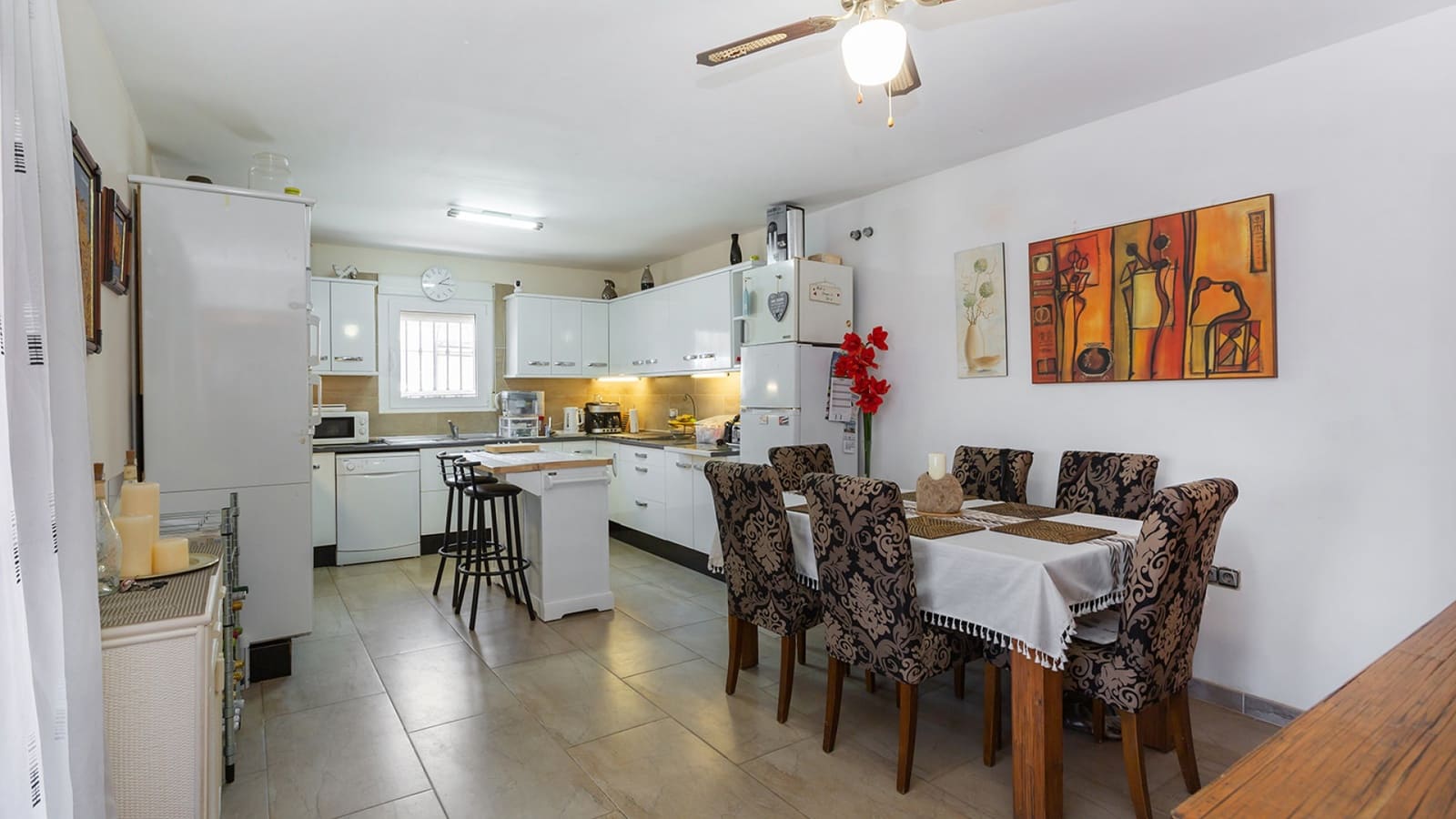 6 bedroom Villa for sale in Los Balcones with pool garage - € 617,000 (Ref: 9378906)