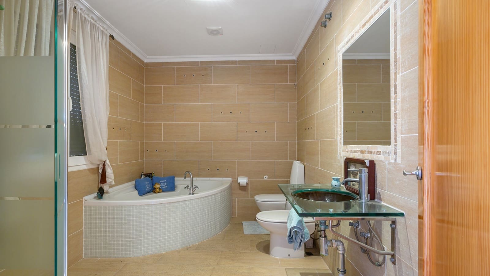 6 bedroom Villa for sale in Los Balcones with pool garage - € 617,000 (Ref: 9378906)