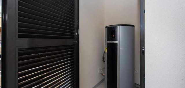 2 chambre Appartement à vendre à Las Piscinas Naturales, Torrevieja - 300 000 € (Ref: 9527431)