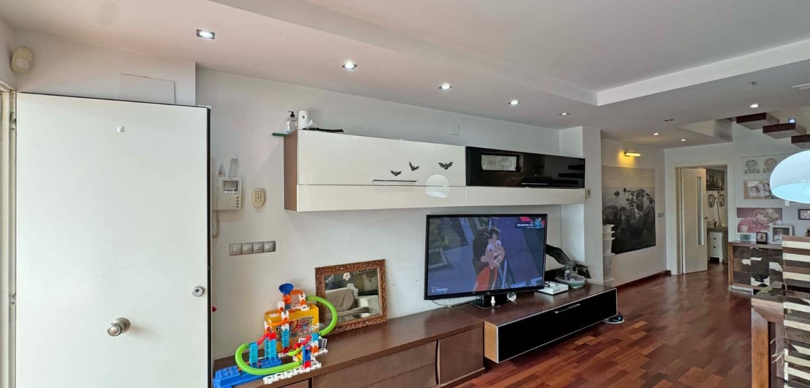 4 bedroom Apartment for sale in Torrevieja - € 489,000 (Ref: 9527433)