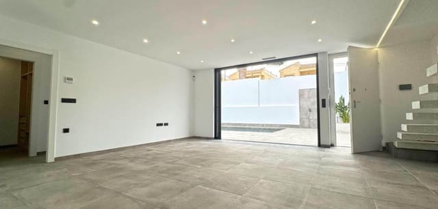 4 sypialnia Willa na sprzedaż w Los Balcones - Los Altos, Torrevieja - 495 000 € (Ref: 9527436)