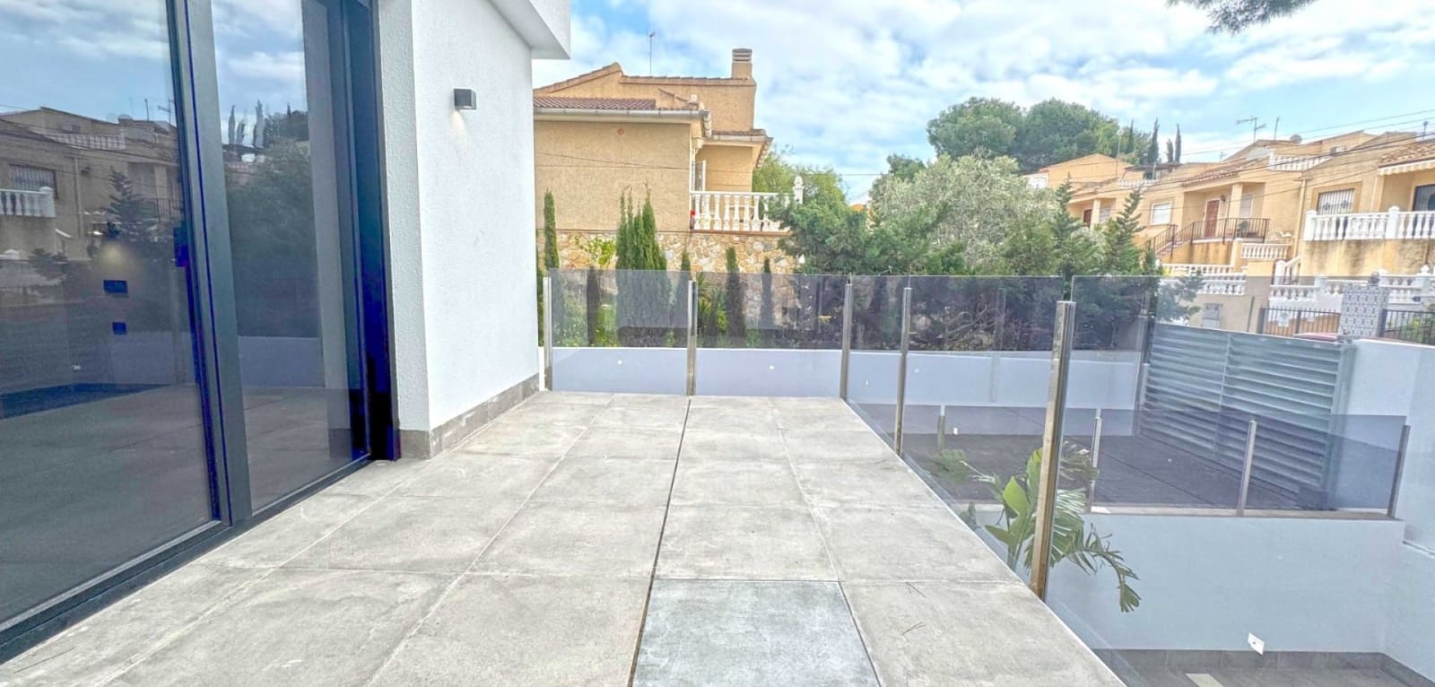 4 sypialnia Willa na sprzedaż w Torrevieja - 495 000 € (Ref: 9527436)
