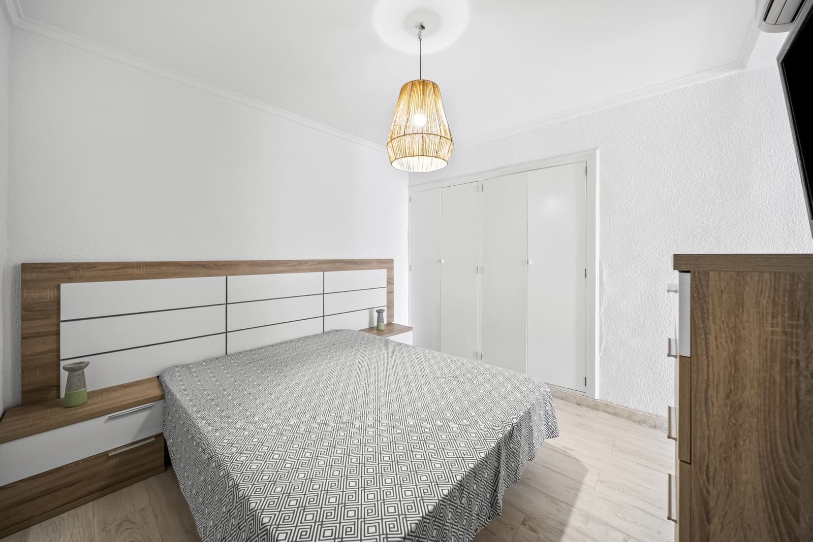 2 makuuhuone Huoneisto myytävänä paikassa Torrevieja - 265 000 € (Ref: 9527456)