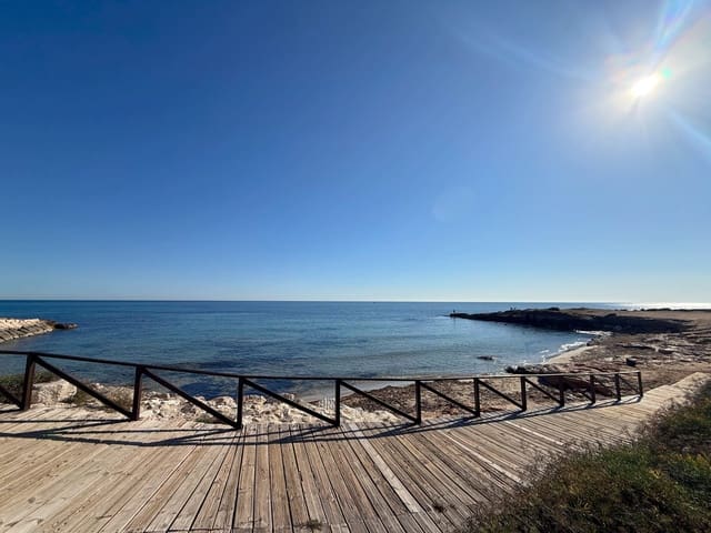 1 makuuhuone Huoneisto myytävänä paikassa Punta Prima, Torrevieja - 134 950 € (Ref: 9527488)