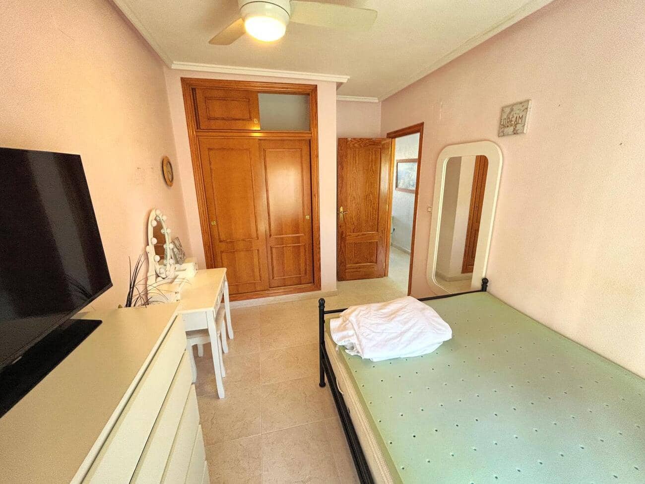 4 soveværelse Byhus til salg i Villamartin med swimmingpool - € 249.900 (Ref: 9527501)