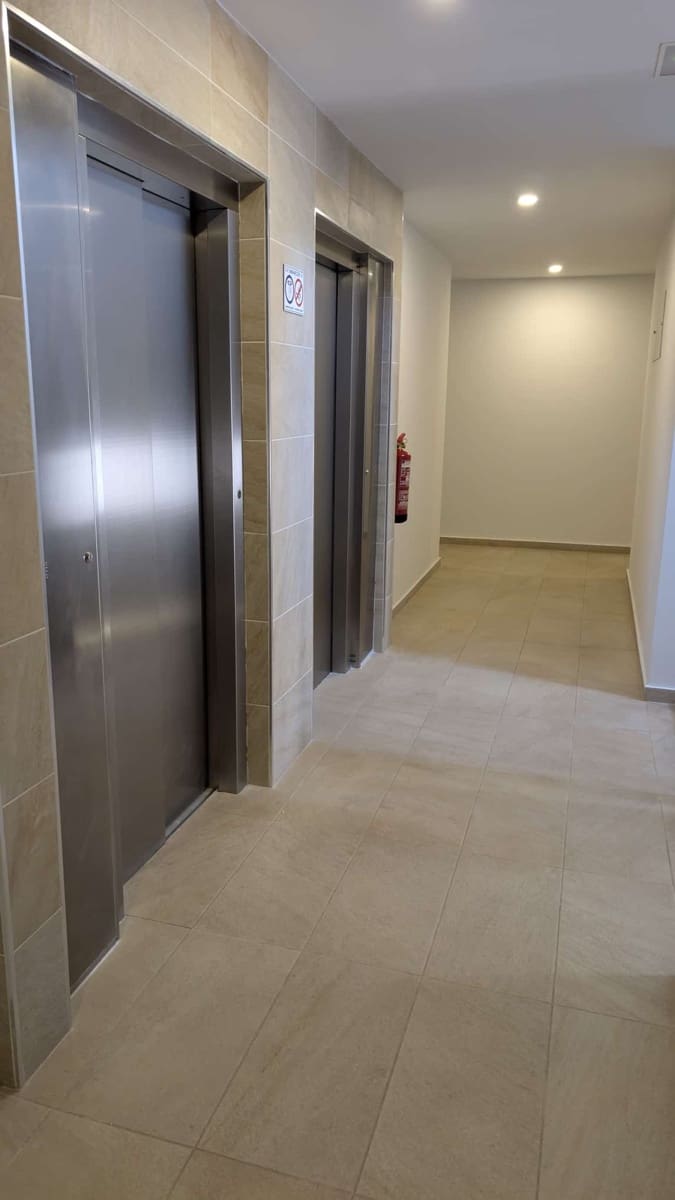 2 chambre Penthouse à vendre à Villamartin avec piscine garage - 244 000 € (Ref: 9574437)