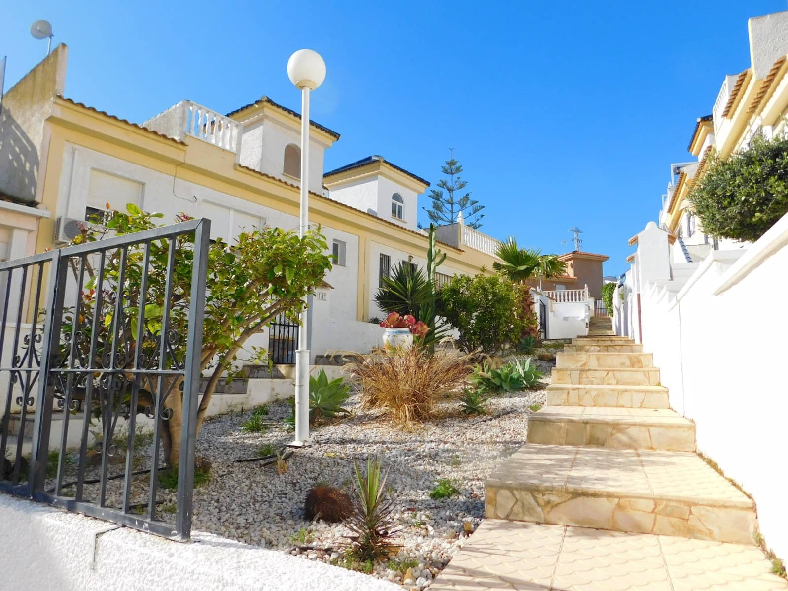 2 chambre Maison de Ville à vendre à Ciudad Quesada - 175 000 € (Ref: 9666247)