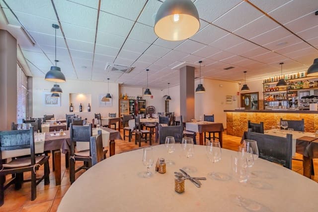 Bar/Restaurante en San Miguel de Salinas en venta - 75.000 € (Ref: 9695166)