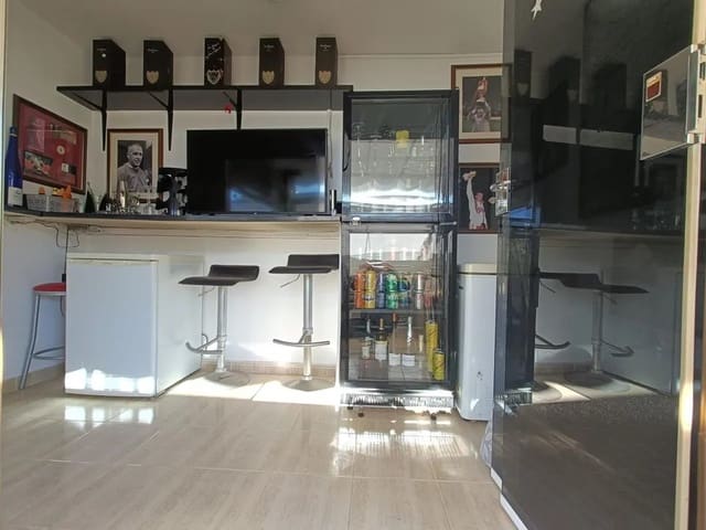 4 slaapkamer Villa te koop in Las Ramblas Golf, Orihuela met zwembad - € 299.000 (Ref: 9719776)