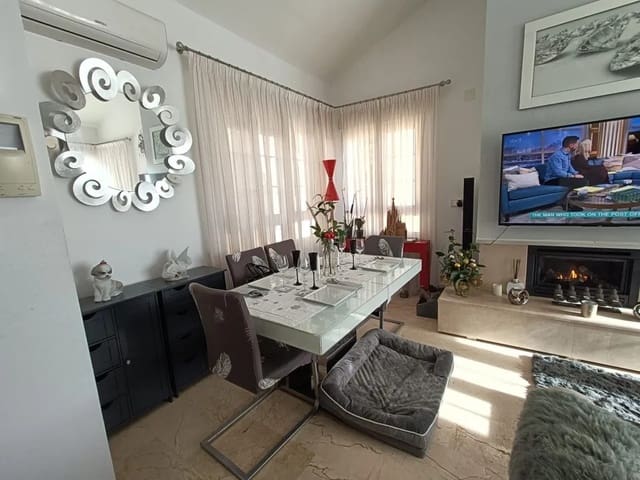 4 slaapkamer Villa te koop in Las Ramblas Golf, Orihuela met zwembad - € 299.000 (Ref: 9719776)