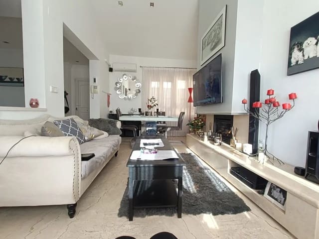 4 slaapkamer Villa te koop in Las Ramblas Golf, Orihuela met zwembad - € 299.000 (Ref: 9719776)